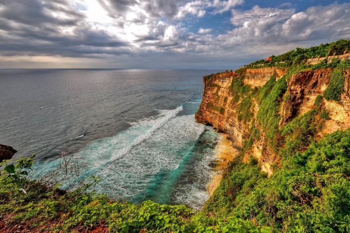 Uluwatu wisata tempat